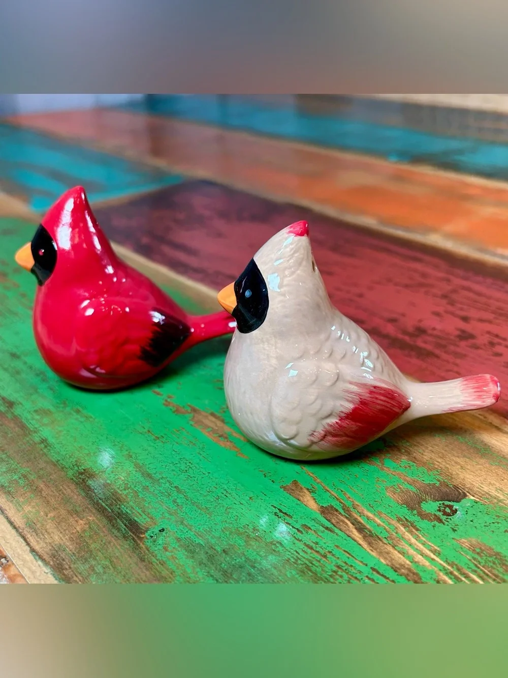 Hallmark Ceramic Cardinal Birds Salt and Pepper Shaker Set Limited Edition